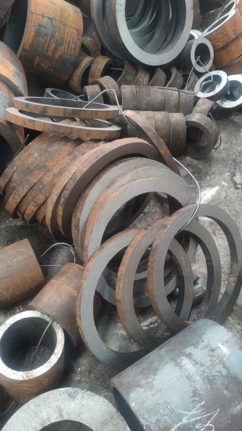 依安依安依安42CrMo无缝钢管切割