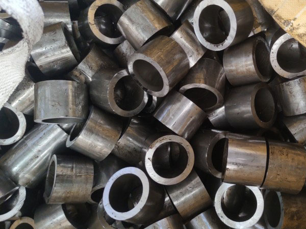 依安无缝钢管切割